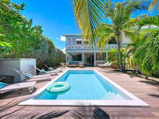 Elegant Townhouse with Private Pool Orient Bay - 0