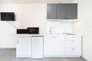 Bright studio with garage - Valmy District - 0