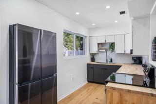 4BR 2BA Sleeps 8 North Miami Villa with Private Pool Ping Pong Gated - 4