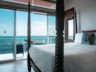 The Pearl Suite - 0