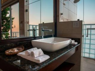 The Pearl Suite - 5