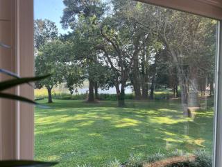 Vaux Hall Manor - 5BR Historic Farmhouse on Bay - 8