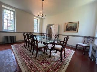 Vaux Hall Manor - 5BR Historic Farmhouse on Bay - 7