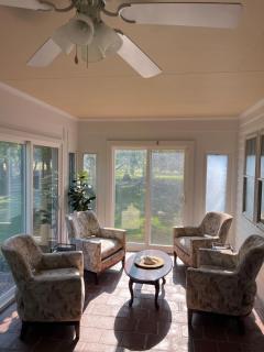 Vaux Hall Manor - 5BR Historic Farmhouse on Bay - 6