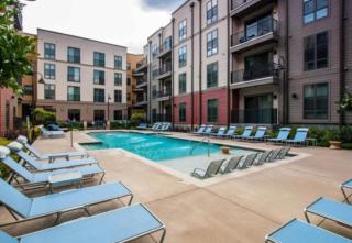 Chic 2BR Apartment Prime Downtown Stay - 9