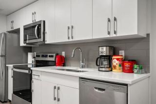 Private Basement Magnolia Retreat Family Friendly Suite near Seton and Lake - 9