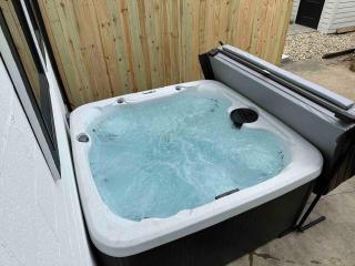 New Luxe Reno Hot Tub n Roof Top Terrace - 7