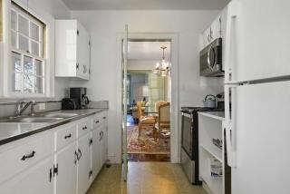 3BR Farmhouse with Porch Fire Pit Horseshoe Pit - 5