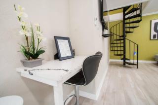 Pearl District Victorian Muse - 9