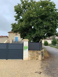 Maison en pierres, jolie et spacieuse - 4