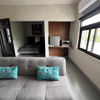 Amplia habitación privada a minutos de Fundidora - 1