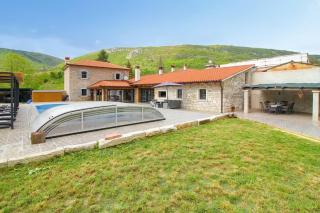 Villa Tina Livade in Gradinje - Haus für 8-12 Personen - 1