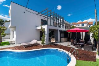 Villa Vodice in Vodice - Haus für 8 Personen - 2