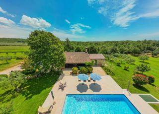 Villa Valade in Bale - Haus für 6 Personen - 0