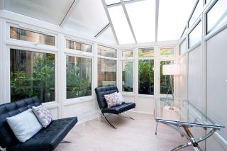 Lovely 2 bedroom apartment with private parking - 5