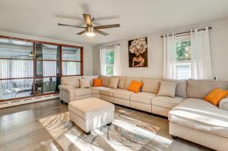 2 Mi to Town: Home w/ Patio & Yard in Waterbury! - 5