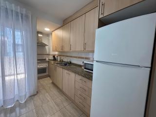 2 bedroom apartment on the beach - 7