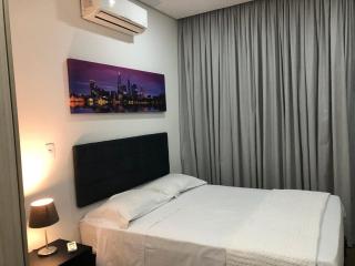 Flat com excelente localização na Granja Viana - 1