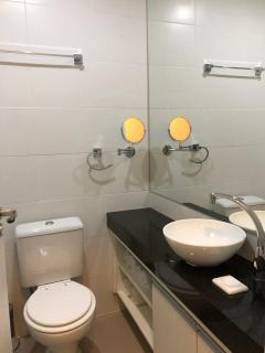 Flat com excelente localização na Granja Viana - 1