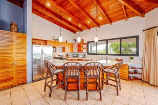 Vista Oceano 5br Villa With Bay View - 7 Guests - 5