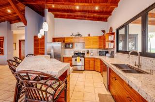 Vista Oceano 5br Villa With Bay View - 7 Guests - 4