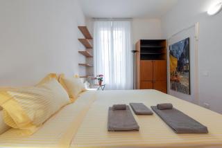 Stylish Apartment at Isola-Garibaldi District - B Home - 8