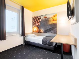 B&B Hotel Stuttgart-Zuffenhausen - 3