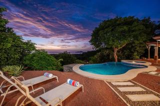 Casa Lasky 4br Villa W Pool & View - 8