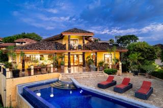 Casa Amarilla - 1