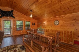 Hawks Heart Lodge by American Patriot Getaways - 1