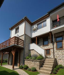 Mountain Whisper Guesthouse - 0