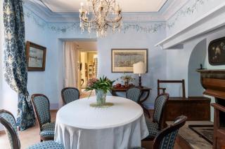 Pink Villa - by MyHomeInComo - 2