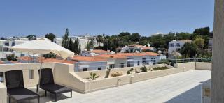 Romanson Seaview Apartment - 2