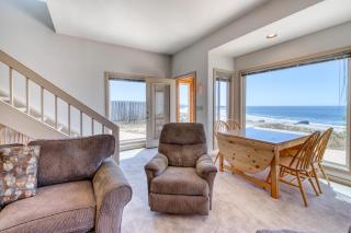 Beach Loop Condo #1 - North Unit - 4