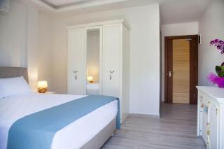 Baler Suites - 1