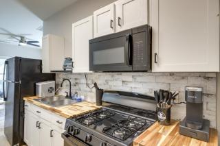 Pet-Friendly ATL Hub - 9 Mi to Downtown - 3