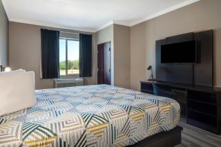 Motel Worth, TX - 2