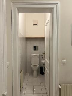 90 m2 Spacious Apartment with Free Parking - 9
