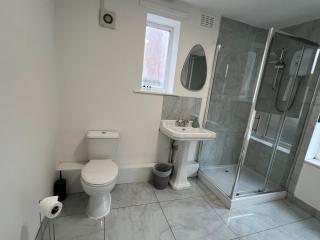Bridge Hotel Apartments - 2