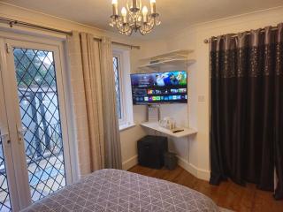 Meredith House, Ipswich - Whitton - 3