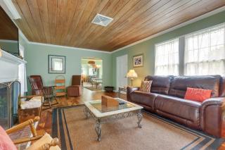 4 Mi to Jetty Park Beach! Family Home with Game Room - 7