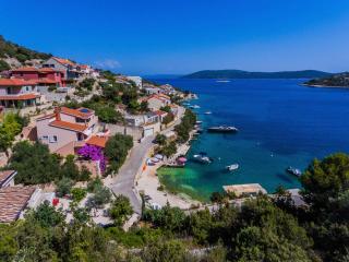 Katja in Vinišće * Mittel-Dalmatien - 6