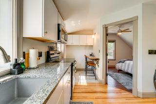 Charming Apt with Shared Outdoor Space in Lisbon! - 1