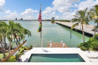 Miami Stunning Waterfront Villa Escape - 5
