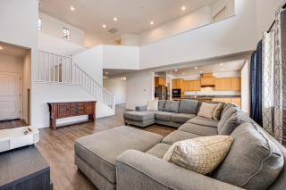 1 Mi to Golf! Spacious and Modern Home in Dinuba - 7