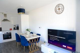 Stylish 2-Bedroom Apt -Central Birmingham-Parking - 4