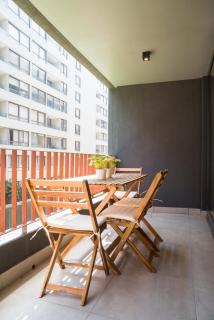 Chic 1BR Oasis for 3 in Bustling Las Condes - 9
