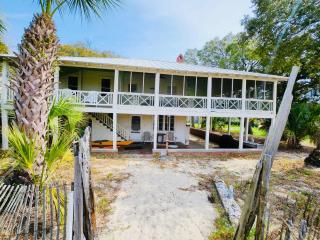 Swan Cottage by Tybee Cottages - 4