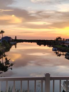 Waterfront Sunset Retreat | Hernando Beach - 9