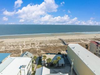 The Tybee Trolley by Tybee Cottages - 5